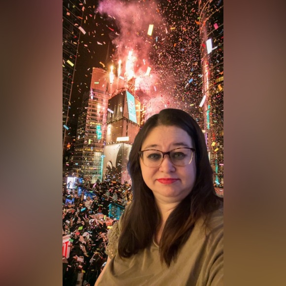 Meet the Posher - Picture 3 of 10